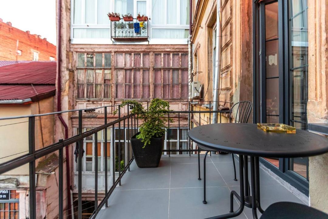 Photo of Patio Balcony in mtatsminda