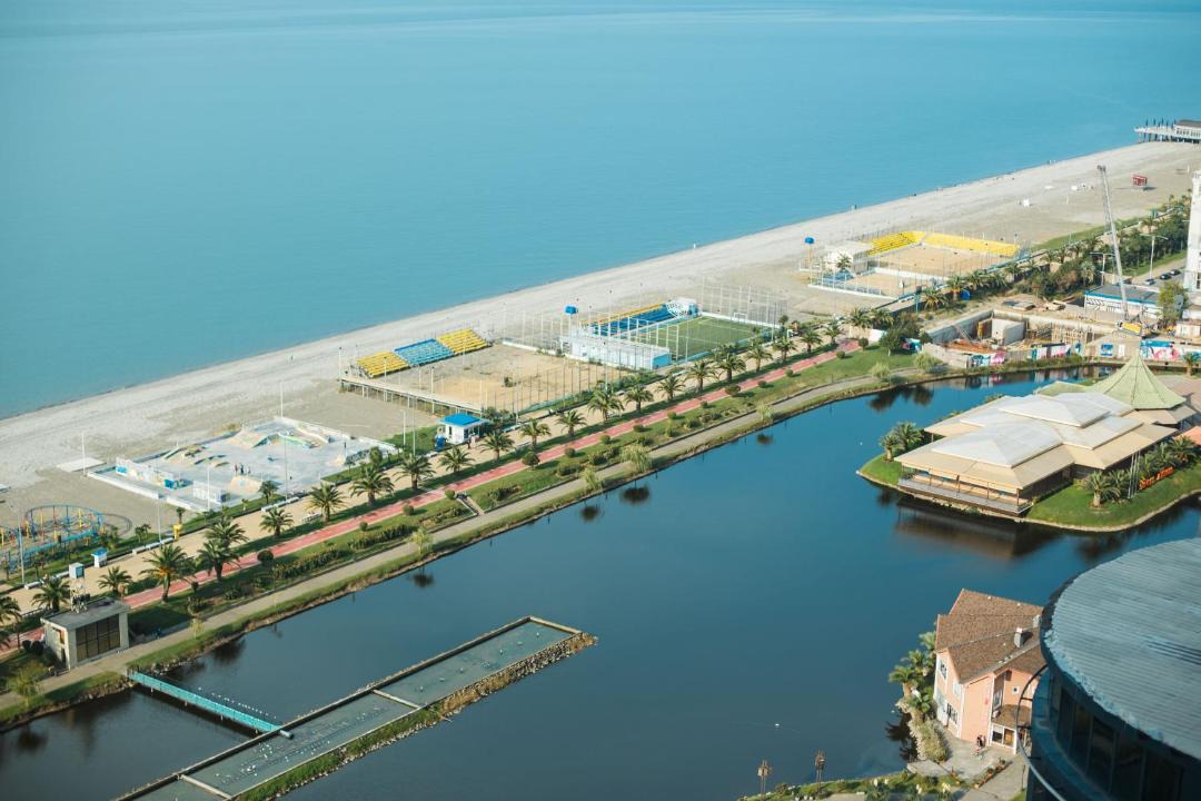 Photo of Outdoor in New Boulevard