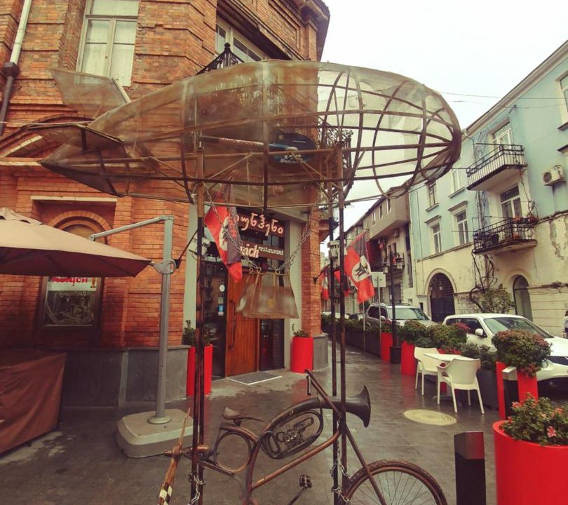 Photo of Patio Balcony in New Boulevard