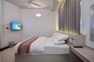 Photo of Bedroom in Ukulhas