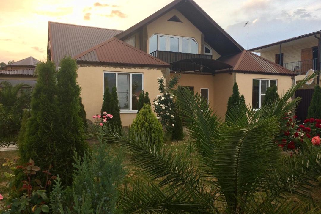 Photo of Buildings in Gantiadi