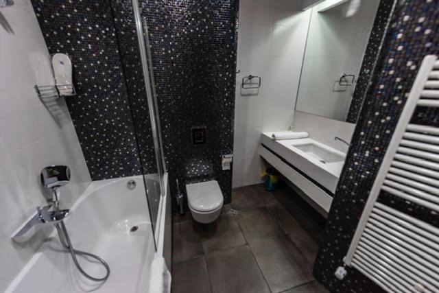 Photo of Bathroom in mtatsminda