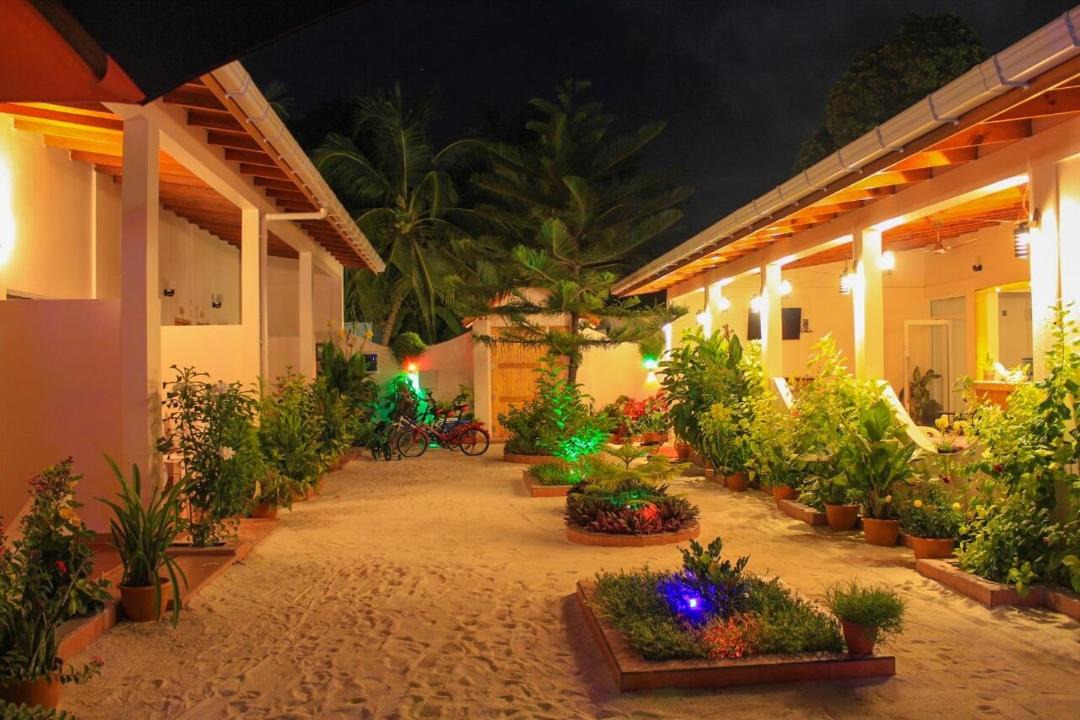 Photo of Others in Thoddoo