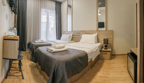 Basic Double or Twin Room, Courtyard View