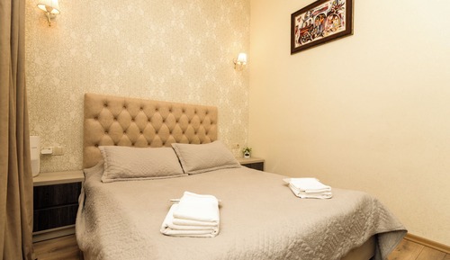 Basic Double Room, 1 King Bed, Balcony