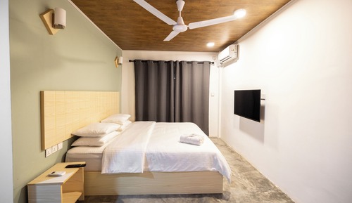 Deluxe Double or Twin Room