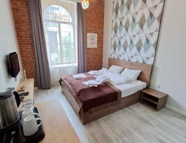Four-Bedroom Deluxe Apartment