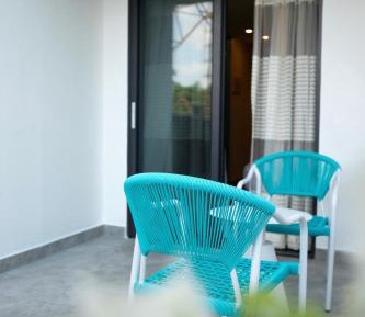 Deluxe Double Room with Balcony and Sea View