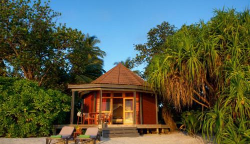 Jacuzzi Beach Villa