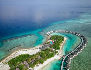 Over Water Suite - Enjoy a Complimentary return speedboat transfers (7+ nights) or 50% off transfers (1–6 nights, up to 2 guests). Valid for stays until 31 Oct 2027