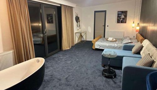 One-Bedroom Chalet