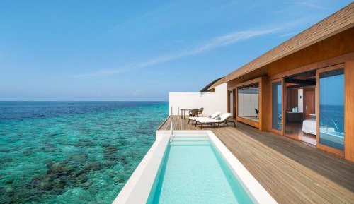 	 Overwater Villa with Pool Access, 1 King Bed