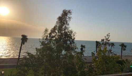 One-Bedroom Apartment with Sea View