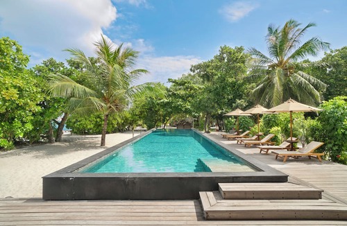 Hanimaadhoo Hotel | The Barefoot Eco Hotel