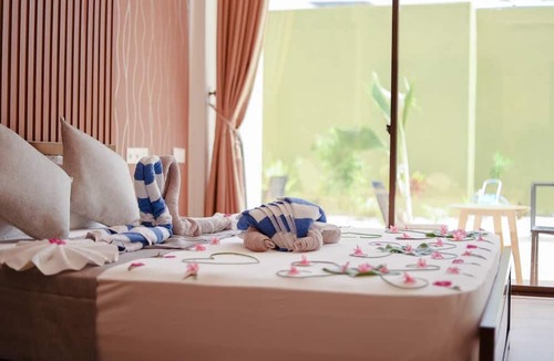 Thoddoo Bed & Breakfast | Ahola Thoddoo