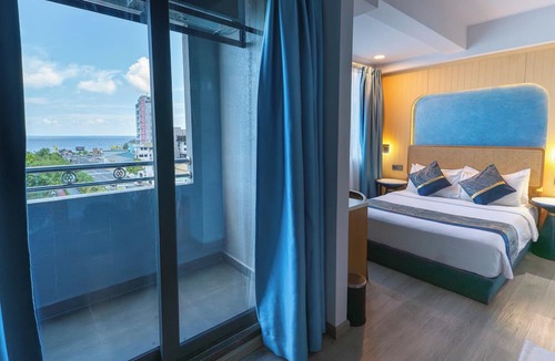Male Hotel | UMET Seaview Hotel with Free Roundtrip Airport Pick up and drop off