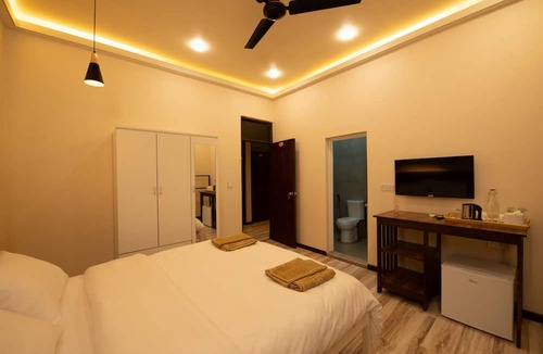 Huraa Bed & Breakfast | The Bilimbi Guesthouse and Inn