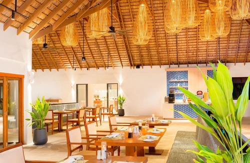 Vakaru Resort | Nova Maldives