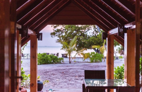 Dhangethi House | Endheri Sunset