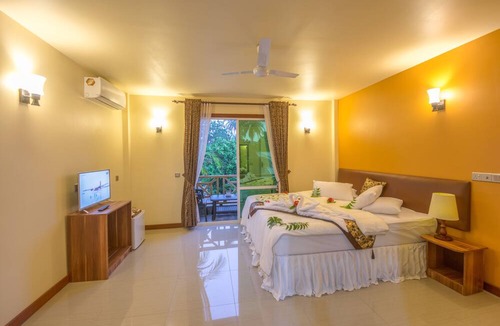 Ukulhas Hotel | Ostrov Beach