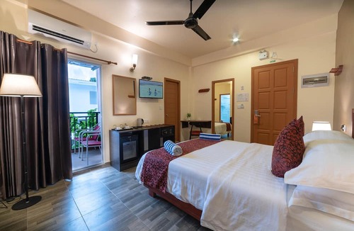 Ukulhas Hotel | Paguro Beach Inn
