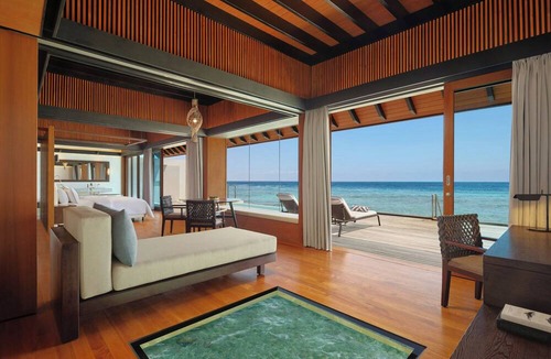 Miriandhoo Island Hotel | The Westin Maldives Miriandhoo Resort