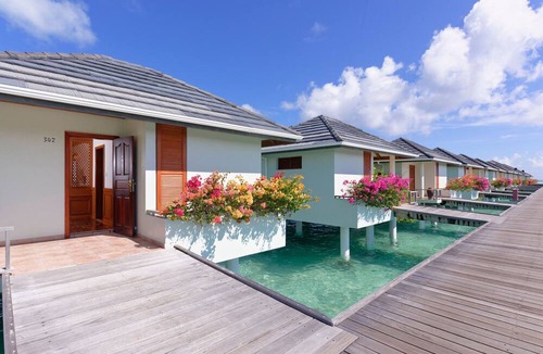 Nalaguraidhoo Resort | Villa Park Sun Island Resort