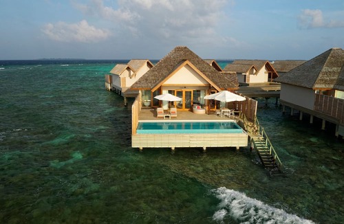 Raa Atoll Resort | Emerald Faarufushi Resort & Spa