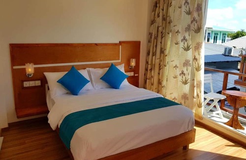 Gulhi Hotel | HudhuVeli Inn