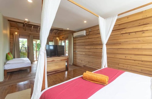 Ukulhas Hotel | West Sands