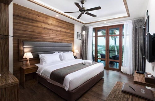 Huraa Hotel | Pearl Sands of Maldives