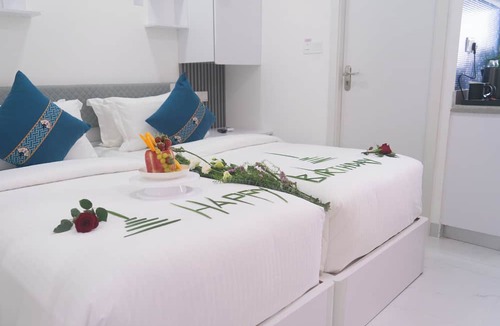 Male House | LemonRock Comfort