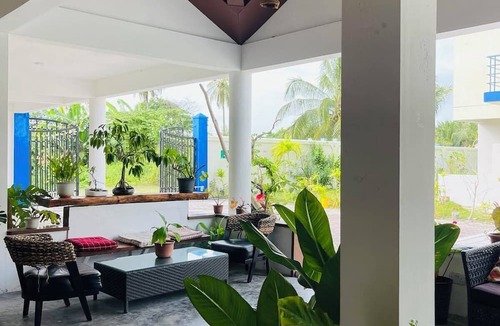 Gan House | LongBeach Laamu