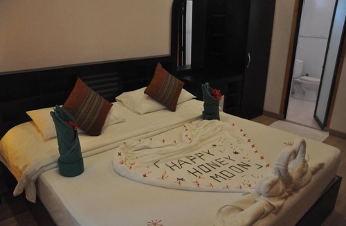 Rasdhoo Hotel | Rasdhoo Coralville