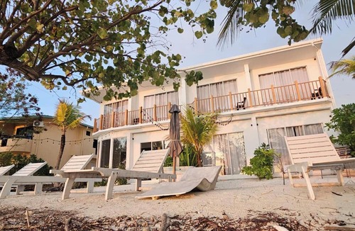 Dhiffushi House | The Sunset Villa