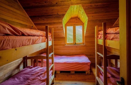 Roshka Hotel | Fifth Season
