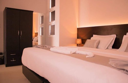 Dharavandhoo Hotel | VIOLET INN