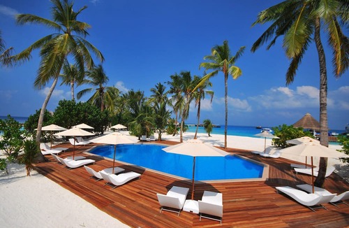 Mushimasgali Resort | Safari Island Resort