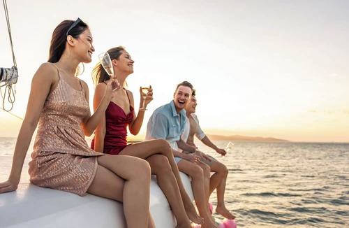 Male Boat Rental | Malé Marvel: Sun-Kissed Sailing Experience in the Maldivian Atoll
