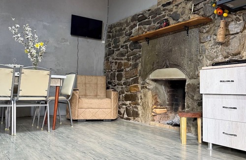 Ambrolauri Cottage | peaceful retreat in Racha: cozy 3 Bedrroom home in Likheti Village