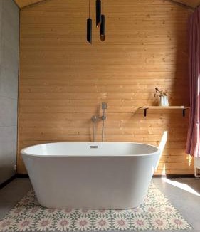 Vedzebi Ski Chalet | Cozy house on Sioni lake