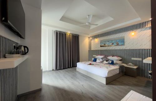 Thoddoo House | New Breeze Royal