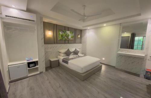 Thoddoo House | New Breeze Royal