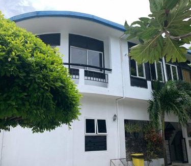 Dhiffushi Hotel | Seaside Villa