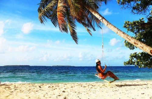 Dharavandhoo House | Hanifaru Transit Inn