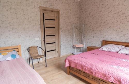 Zanavi House | Strawberry