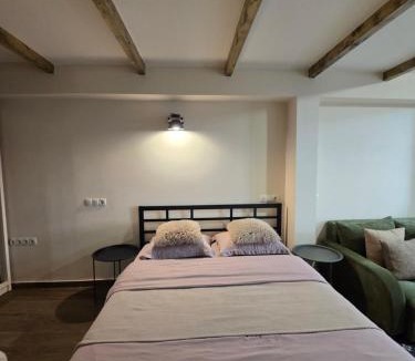 Sololaki Apartment | Studio in old town tbilisi