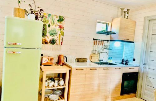 Magnetiti House | Bohemia, 50m to Beach, 2 Bedrooms, Sleeps 6-8