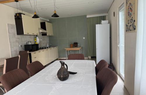 Roshka House | Chalet Gveleti