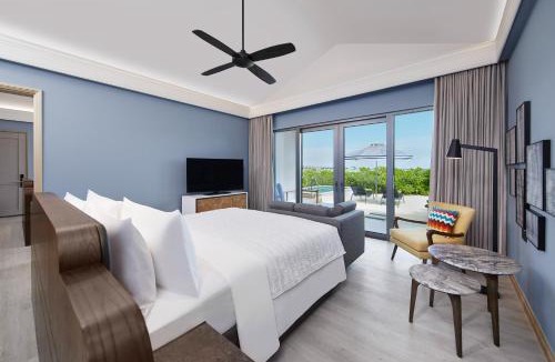 Lhaviyani Atoll Resort | Le Meridien Maldives Resort & Spa
